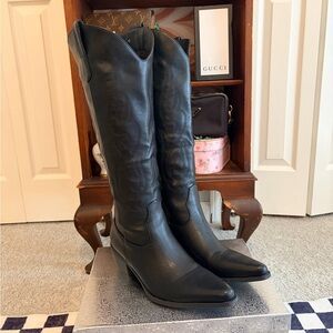 Elegant Black Knee-High Women's Boots